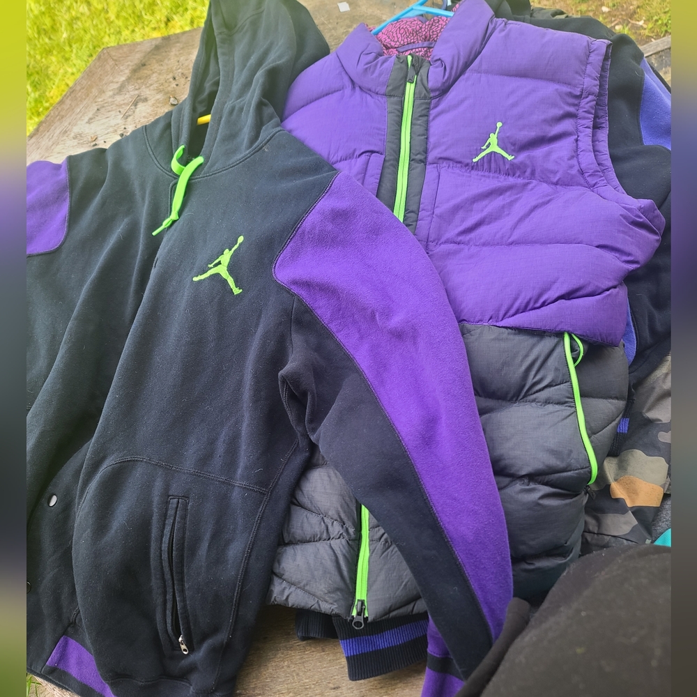 Jordan Down Vest Jacket W/the Matching Varsity Sweater 3xl